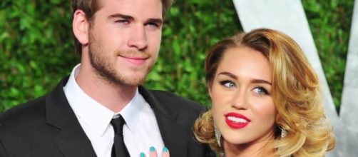 Image via Hollyscoop/Youtube screenshot