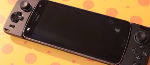 Motorola's got a new way to game on Moto Z-series phones: the Moto GamePad. (via PhoneArena/Youtube)