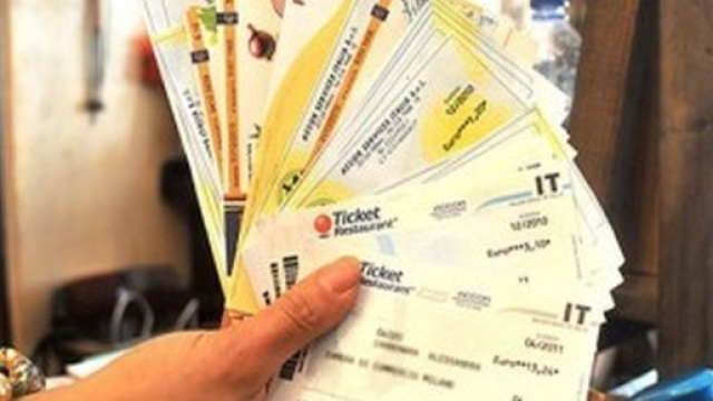 Buoni pasto, possibile utilizzarne fino ad otto insieme