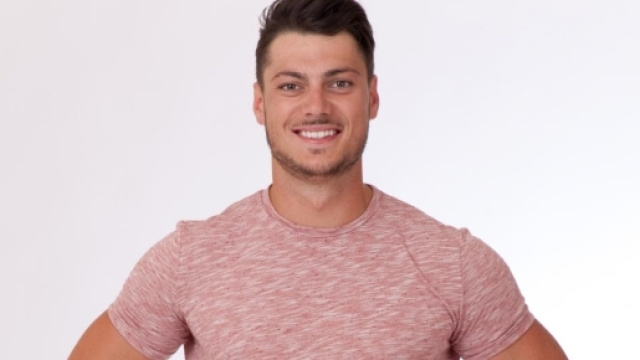 Les Marseillais et Les Ch'tis VS le reste du Monde : Florian Avec ... - melty.fr