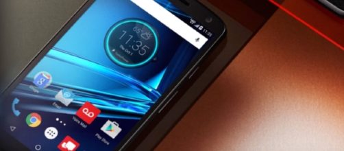 Images of Moto X4 have been leaked. [Image via YouTube/Wochit Tech]