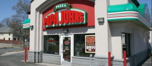 Papa John's pizza chain / Photo via Ildar Sagdejev, Wikimedia Commons