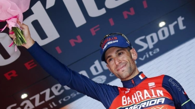 Vincenzo Nibali special guest di OrtoRomi nello stand a Rimini ... - fruitbookmagazine.it