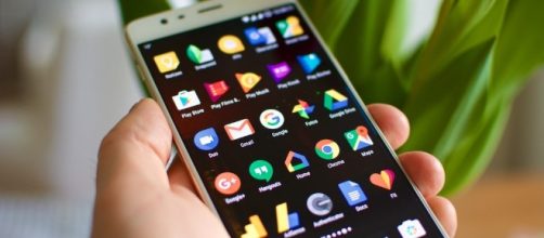 Experience Android O with OnePlus 3 and 3T. [Image via Flickr/Jan Persiel]