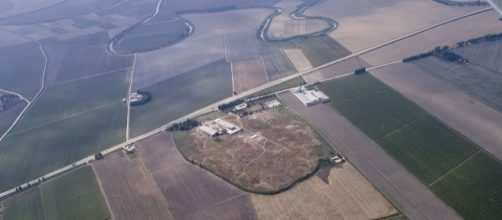 Tayinat Flyover [Image by Murat Akar|Wikimedia Commons| Cropped | CC BY-SA 4.0 ]