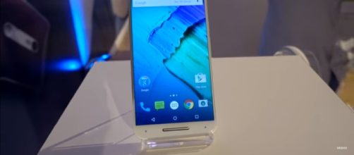 The Moto X Style was released in 2015. (via MarquesBrownlee/Youtube)