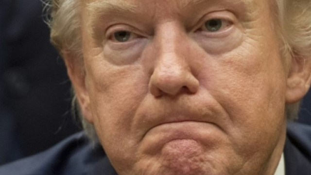 Donald Trump refuse de condamner directement les partisans de l'extr&ecirc;me droite