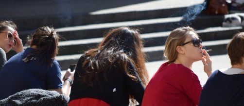 Learning the art of small talk can make you feel at ease in public gatherings. (source: Pixabay)