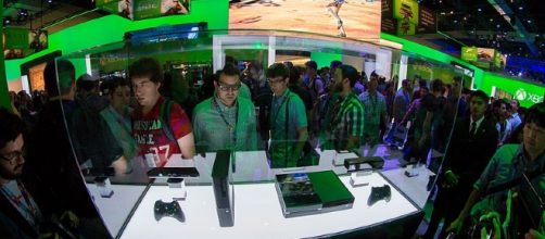 Xbox 360 E and Xbox One image from: Wikimedia https://commons.wikimedia.org/wiki/File:Xbox_360_E_and_Xbox_One_-_E3_2013.jpg