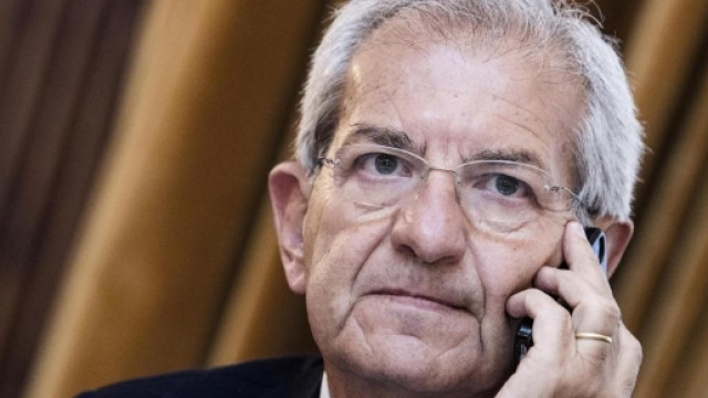 Luciano Violante parla di immigrazione