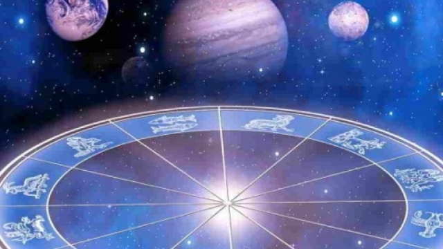 Oroscopo del 16 agosto 2017, previsioni di mercoled&igrave; segno per segno.