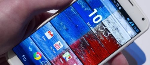 Moto X4 - YouTube/Wochit Tech Channel