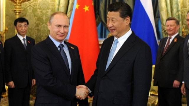 Il presidente russo Vladimir Putin ed il leader cinese Xi Jinping, uniti per evitare la nuova 'guerra di Corea'