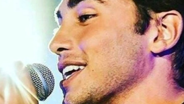 Riccardo Marcuzzo si esibisce davanti ai fan