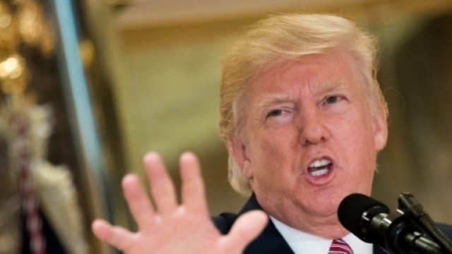 Charlottesville&nbsp;: Trump fait marche arri&egrave;re