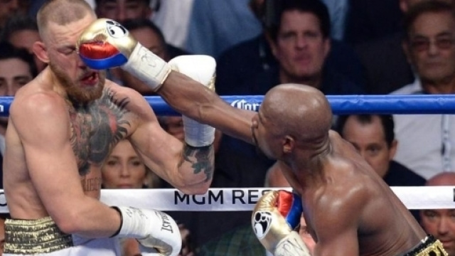 Il match contro McGregor ha regalato la 50esima vittoria in carriera a Floyd Mayweather
