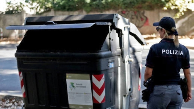 Roma, trovata donna fatta a pezzi in cassonetti ai Parioli