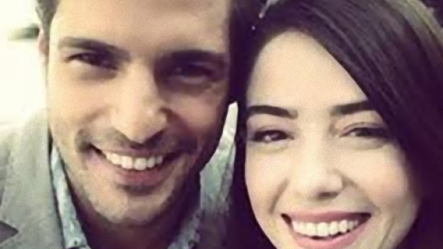 Serkan e Ozge: tra vacanze e impegni lavorativi.