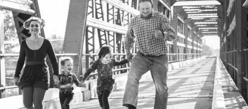 The more, the merrier Cancer! Enjoy time well spent with your loved ones. - Image via Pixabay