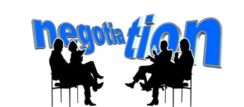 Negotiation. Image via Pixabay