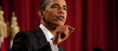 Obama makes Twitter history. Photo: Chuck Kennedy (Official White House photo)