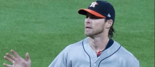 Reddick'ѕ homer was crucial, Wikipedia https://en.wikipedia.org/wiki/Josh_Reddick#/media/File:Josh_Reddick_in_2017.jpg