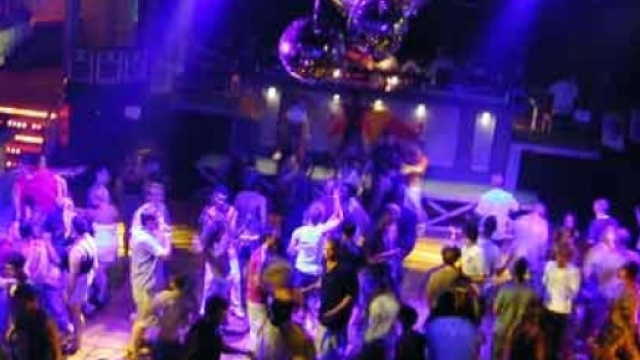 Aggressione in una discoteca a Jesolo: ragazzo in coma.