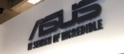 ASUS ROG Strix XG27VQ is available for $349.99 and can be pre-ordered. [Image via Flickr/Kārlis Dambrāns]