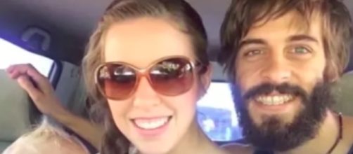 Jill Duggar and Derick Dillard--Image by The Fame/YouTube