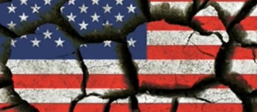 broken American flag, screengrab via YouTube | Howcall