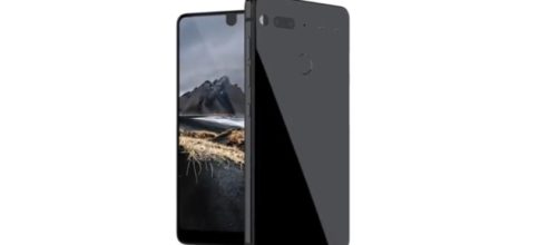 Image via Phonetech/YouTube screenshot