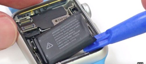 The Apple Watch 3 will feature a built-in LTE modem, making it a standalone device - YouTube/Tailosive Tech