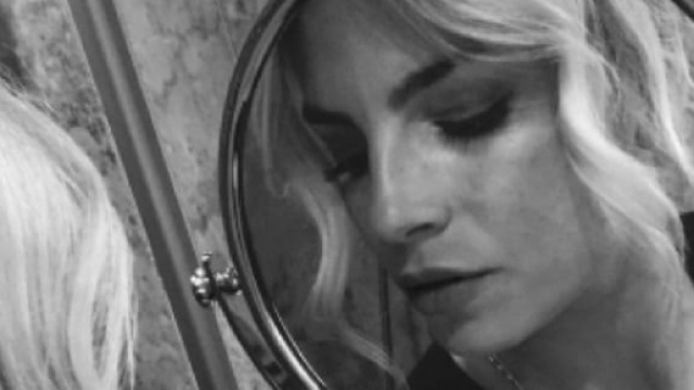 Emma Marrone: la cantante in barca con Giuliano Sangiorgi - blastingnews.com