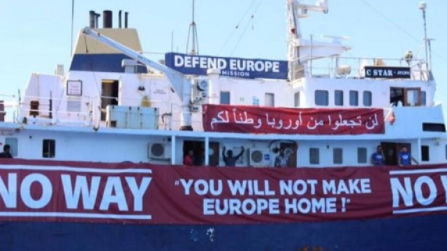 Malta blocca l'accesso alla nave anti-Ong C-Star