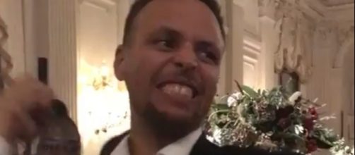 Stephen Curry said that the video was not meant to mock LeBron James (via Twitter/Sports Illusrated)