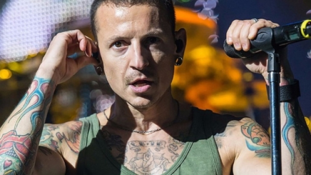 Chester Bennington: l'omaggio sui social del mondo del rock - Foto ... - virginradio.it