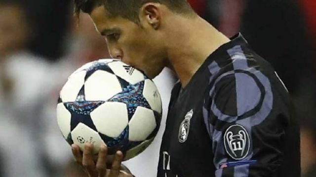Double Delight For Cristiano Ronaldo As Portuguese Star Welcomes Twins - ndtv.com