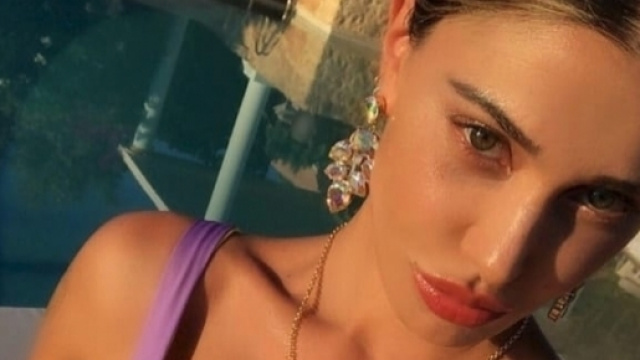 Gossip, Belen Rodriguez: a Ibiza &egrave; ancora 'gelo' con Andrea Iannone.