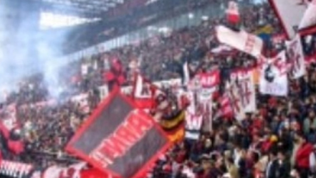 Milan-Craiova, in campo i rossoneri