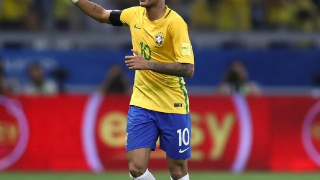 Neymar con la maglia del Brasile