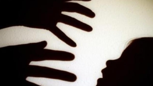 Pedofilia durante riti religiosi: 4 persone in manette a Catania.