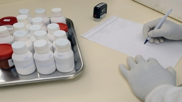 Selezione pubblica per biologi e farmacisti