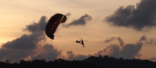 Excitement. Image via Pixabay.