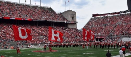 After an embarrassing performance in last year's CFP, Ohio State is ready for a bounce back. Photo courtesy: Paula R. Lively via Flickr