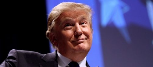 Senator apologizes to President Trump for 'Assassination' comment / Photo via Gage Skidmore, Flickr