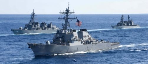 USS John McCain Singapore - Photo: Wikimedia Commons (US Navy)