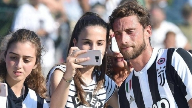 Calciomercato: voce Marchisio al Milan spaventa i tifosi. La Juve ... - lastampa.it