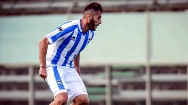 Il bomber Nicastro del Pescara vicino all'Avellino