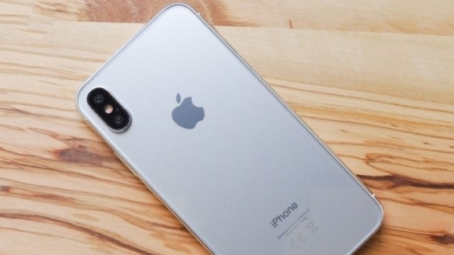 iPhone 8 protagonista di una pubblicit&agrave; che non ci saremmo mai aspettati - FOTO