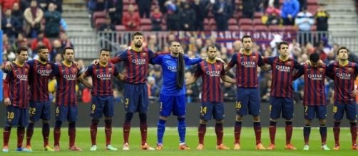 Foto: Minuto de silencio cul&eacute; por Luis Aragon&eacute;s | El mundo del ... - 20minutos.es